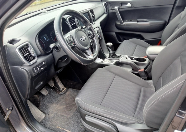 Kia Sportage cena 59500 przebieg: 201000, rok produkcji 2016 z Siedlce małe 37